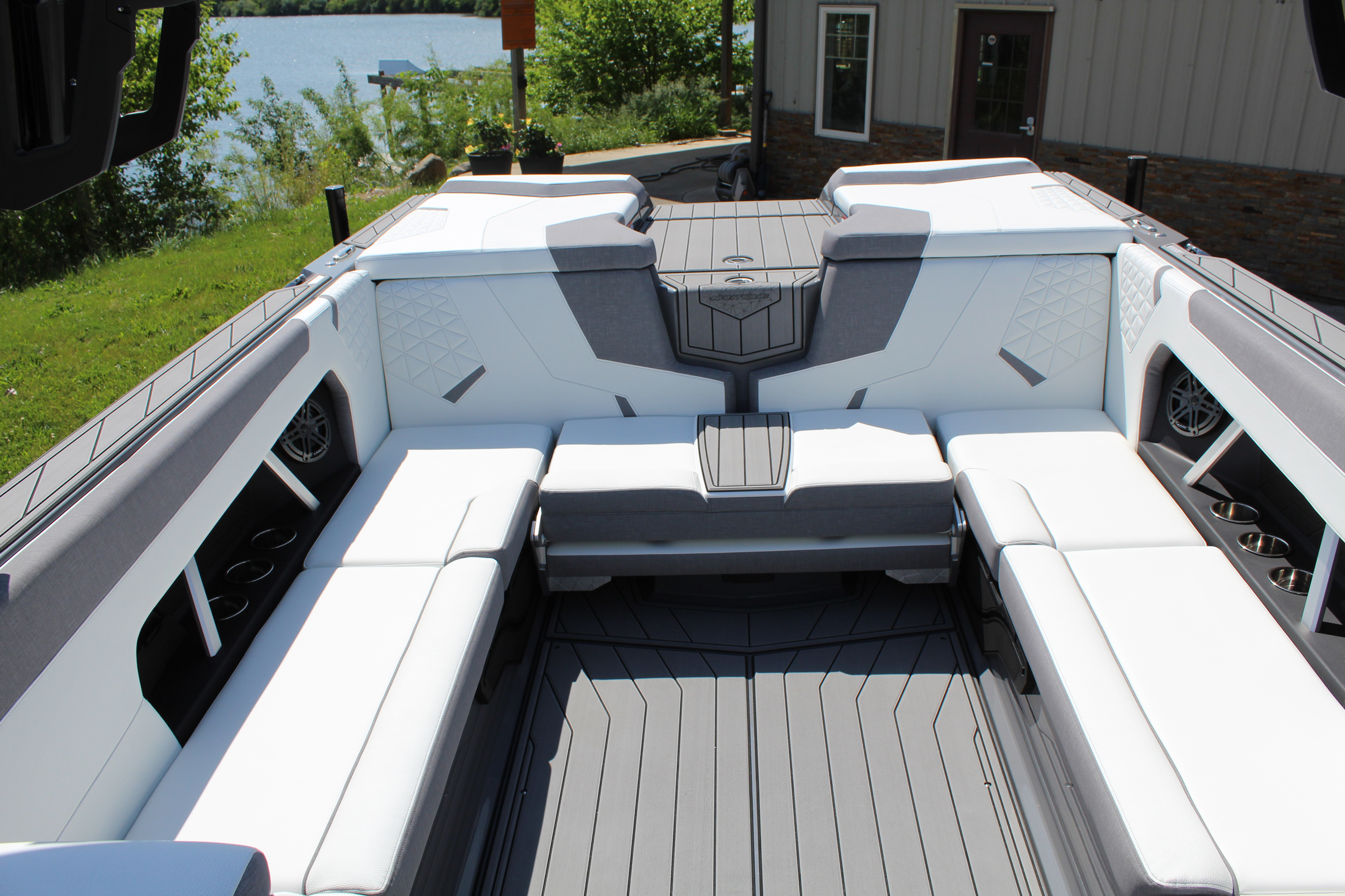 2025 Nautique GS24 Icon